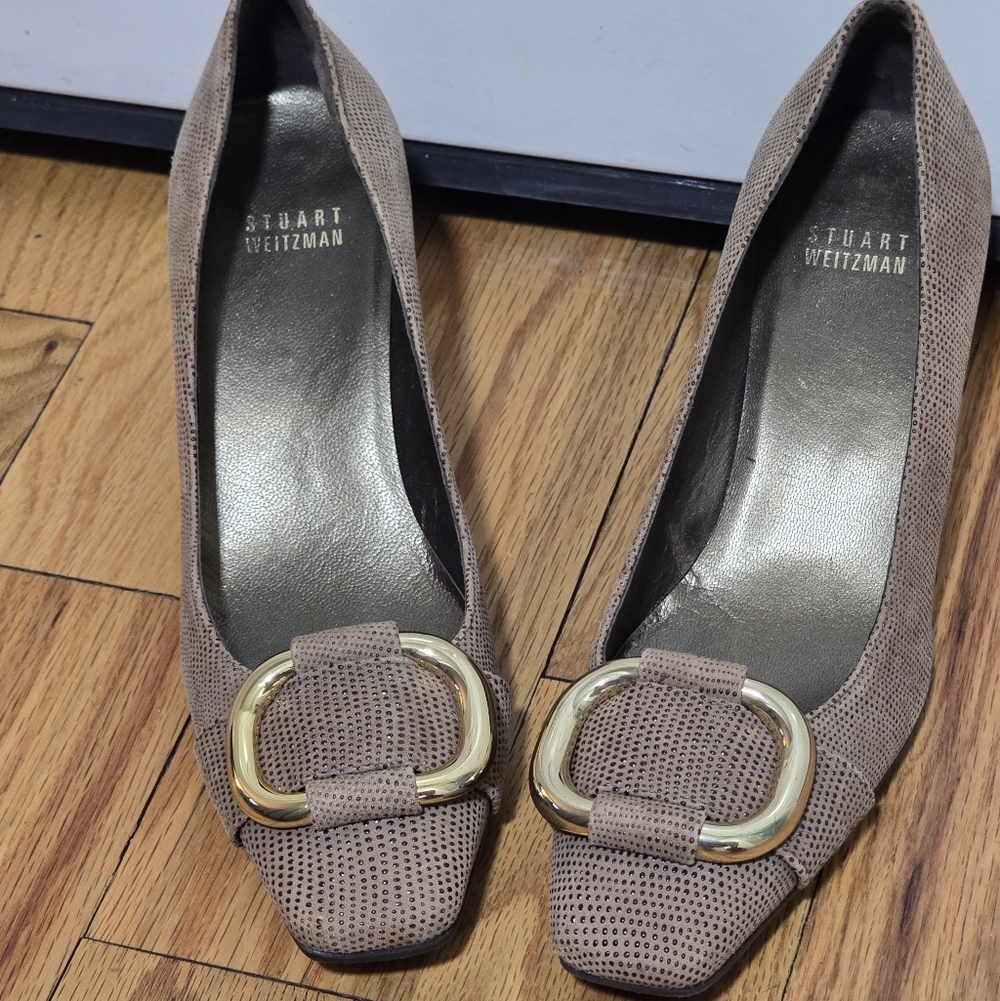 Stuart Weitzman Taupe Heels with Gold Accent